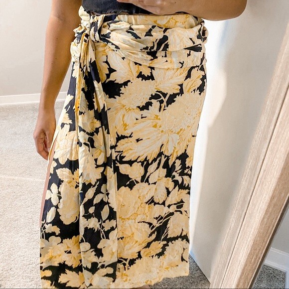 Stine Goya Skirt Lilly Silk Yellow Black Floral Tie Wrap Maxi Slit Medium NWT - Picture 2 of 16